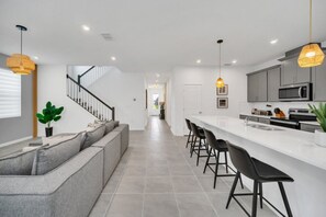 Interior - Orlando Villa 6476: Your Perfect 5-Star Holiday Villa (Orlando)