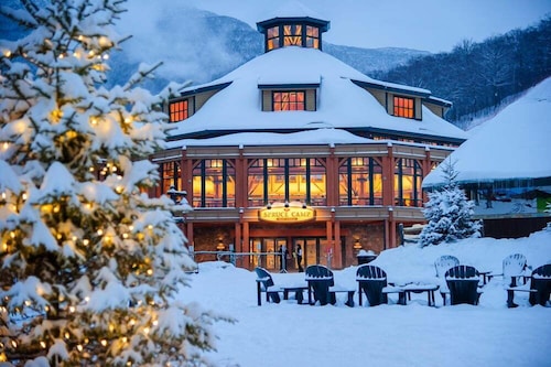 Studio Spruce Peak Ski In Ski Out "La Voûte" #147