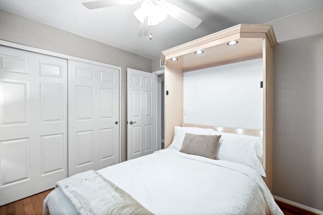 3 bedrooms, in-room safe, desk, iron/ironing board