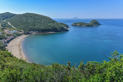 Ferienhaus 'Innamorata Mare' mit Meerblick, privater Terrasse und Wi-Fi