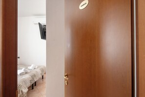 1 dormitori, wifi gratuïta i roba de llit