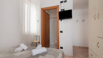 1 camera, Wi-Fi gratuito, lenzuola