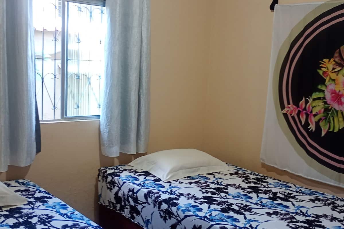 Suite Classic | 1 camera, ferro/asse da stiro, Wi-Fi gratuito, lenzuola