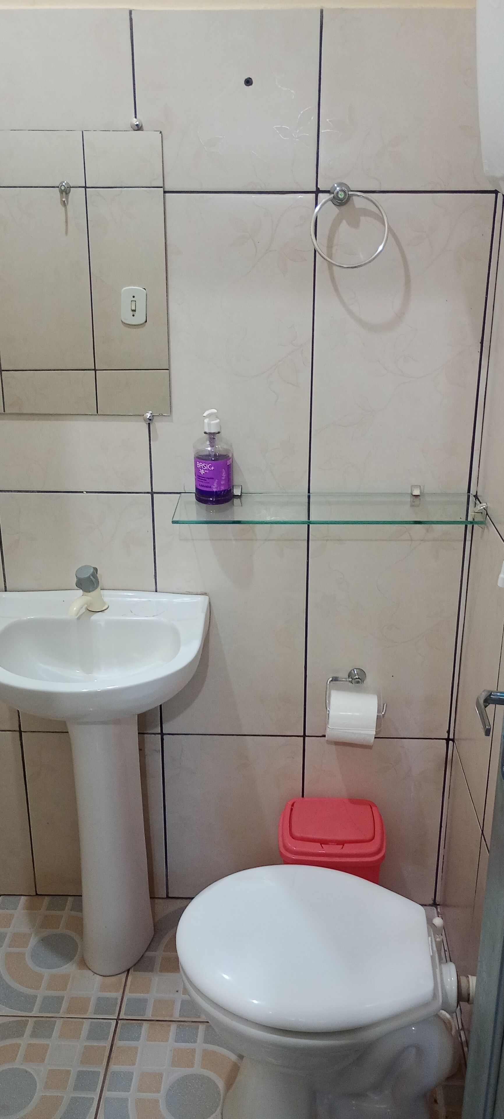 经典套房 | 浴室 | 免费洗浴用品、毛巾、肥皂、卫生纸