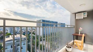 Departamento Deluxe, 3 habitaciones, vista a la ciudad | Vista desde la habitación