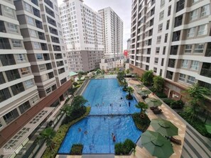 Deluxe-studiolejlighed - byudsigt | 2 soveværelser, skrivebord, arbejdsområde til bærbare computere