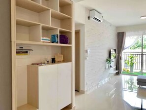 Apartament Deluxe, 2 dormitoris, vistes a la ciutat | 2 dormitoris, escriptori i espai de treball apte per a portàtils