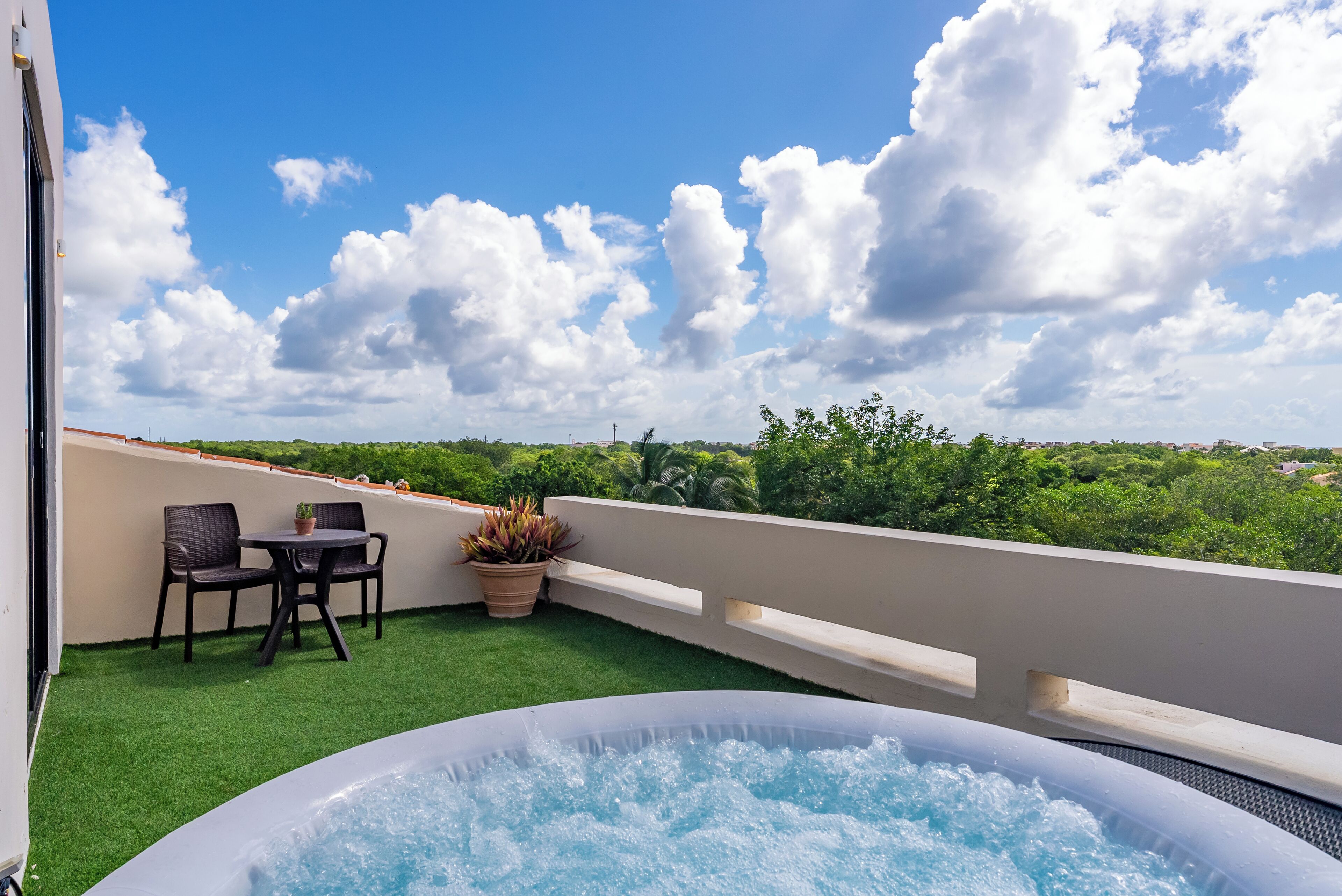 Estudio junior, 1 cama King size y sofá cama, refrigerador, vista al campo de golf | Terraza o patio