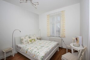 1 bedroom, WiFi - Villa mit Sonnenhof - Your dream vacation in the vacation apartment Gartenzauber - Villa mit Sonnenhof (Göhren)
