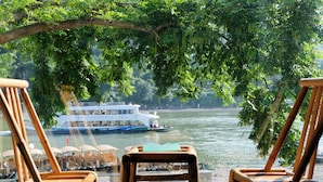 Khu sảnh