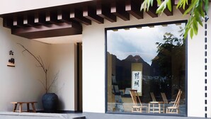 Ngoại thất