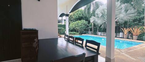 Outdoor dining