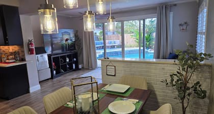 Stunning Ft. Lauderdale 3/2 home minutes from beaches, casinos, airport & more