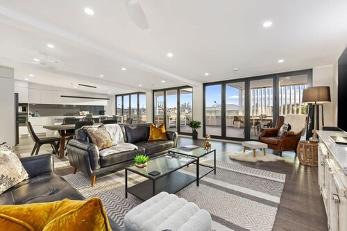 Stay Devonport - 3 Bedroom Penthouse