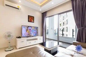 Blackout curtains, free WiFi, bed sheets - Elite Saigon - The Parkview near Airport (Ho Chi Minh City)