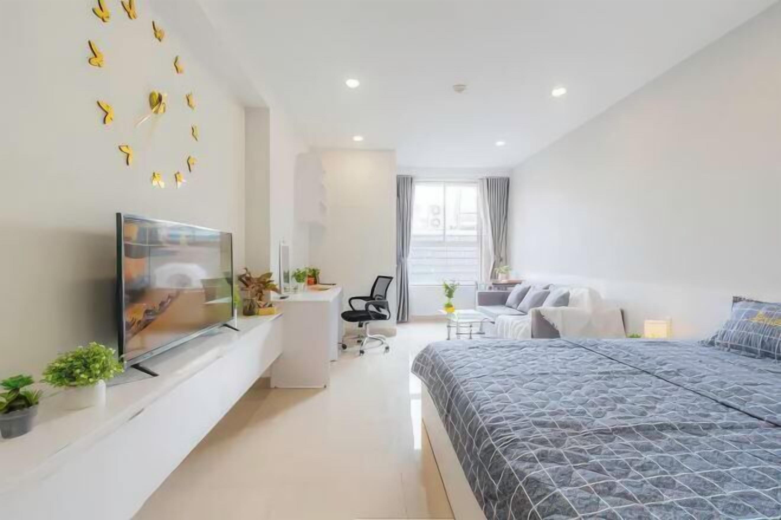 Verdunkelungsvorhänge, kostenloses WLAN, Bettwäsche