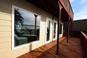 Terrace/patio - Waterfront Home in Bodega Bay! 3Beds, 2Baths & panoramic ocean views. (Bodega Bay)