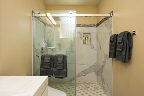 Shower, hair dryer, bidet, towels - Waterfront Home in Bodega Bay! 3Beds, 2Baths & panoramic ocean views. (Bodega Bay)