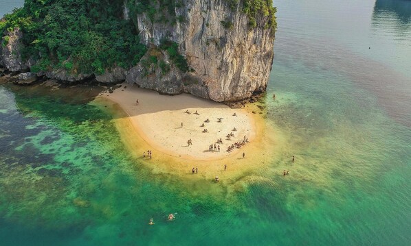 Beach - Verdure Lotus Classic Cruise on Lan Ha Bay (Ha Long)
