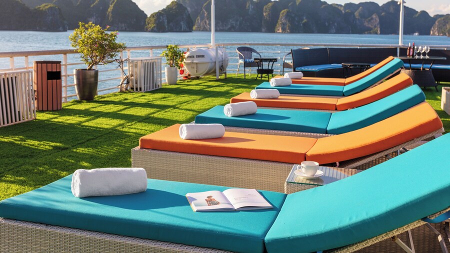 Verdure Lotus Classic Cruise on Lan Ha Bay
