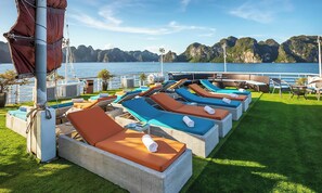 Rooftop terrace - Verdure Lotus Classic Cruise on Lan Ha Bay (Ha Long)