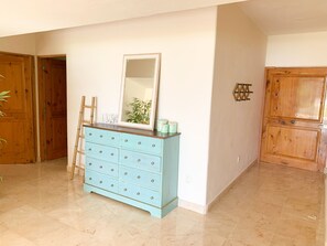 2 bedrooms, blackout drapes, iron/ironing board, free WiFi