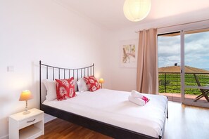 1 sovrum, strykjärn/strykbräda, internet och sängkläder