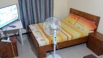 1 habitación, wifi y ropa de cama