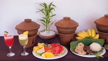 Daily local cuisine breakfast (LKR 2100 per person)
