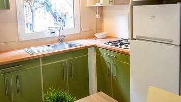 Nhà tiện nghi đơn giản, 3 phòng ngủ | Bếp riêng | Lò vi sóng, dụng cụ pha cà phê/trà, lò nướng bánh mì