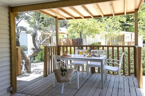 Chalet clásico, 2 habitaciones | Balcón