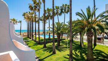 Apartemen Comfort, 3 kamar tidur | Balkon