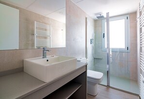 Shower - Belvilla by oyo Apartment (Peniscola)