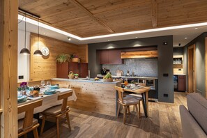 Dining - Large holiday hut for 6 People near Trento (Stenico)