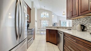 Imagen sin descripción, 3 de 50, botón