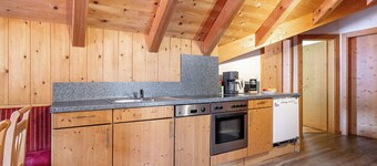 Cosy apartment near the ski bus to Sölden