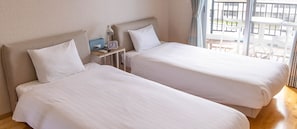 Standard Twin Room(3F) (Partial Sea View)(Non Smoking)