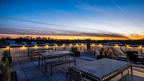 屋外ダイニングエリア