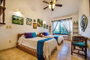 4 chambres, fer et planche à repasser, Wi-Fi, draps fournis