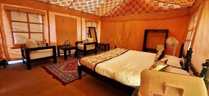 1 bedroom, desk, laptop workspace, iron/ironing board - Prayagraj Cottages By Ganges View Stays (Karchana)