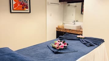 Sauna, hammam, soins d'aromathérapie, massages des tissus profonds