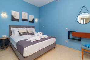 2 bedrooms, travel crib, free WiFi