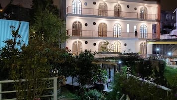 Fachada de la propiedad
