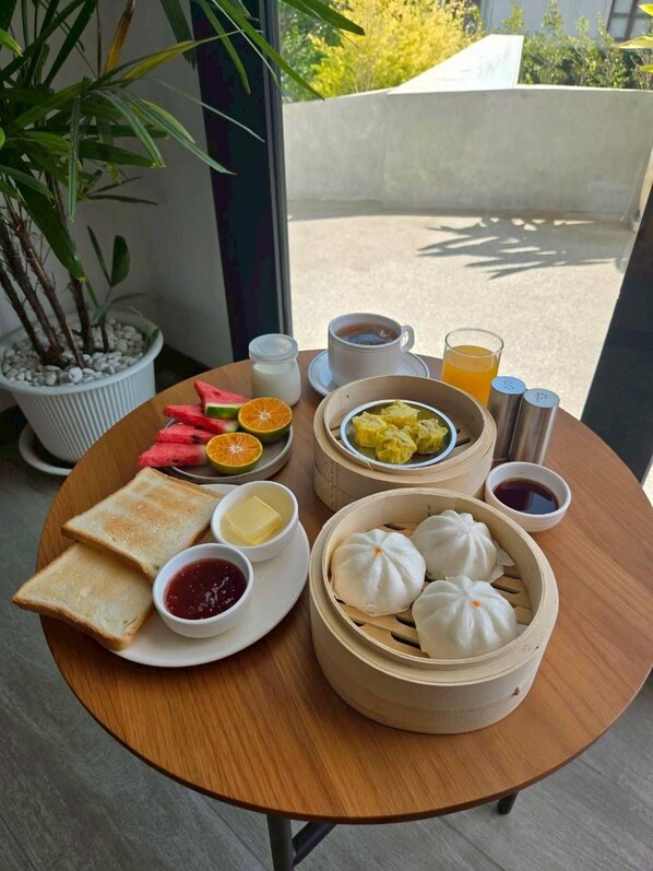 Breakfast meal