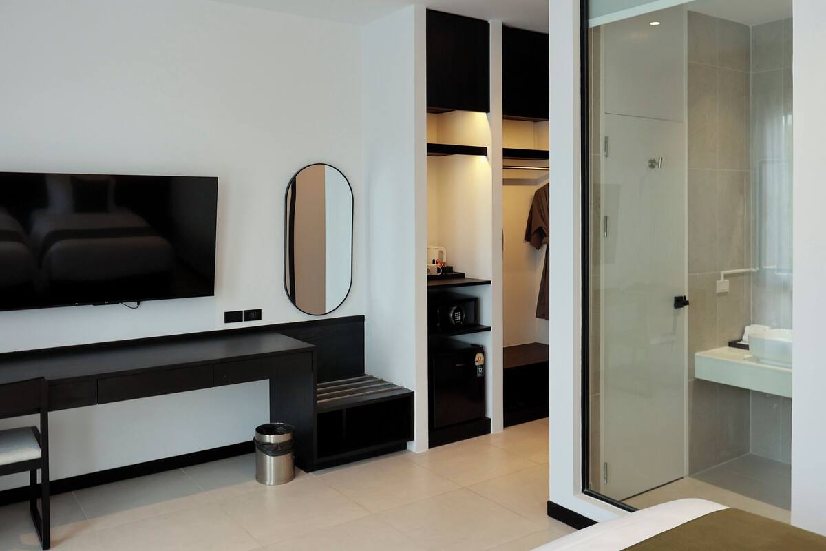 Kamar Twin Superior | 1 kamar tidur, seprai premium, brankas, dan meja kerja