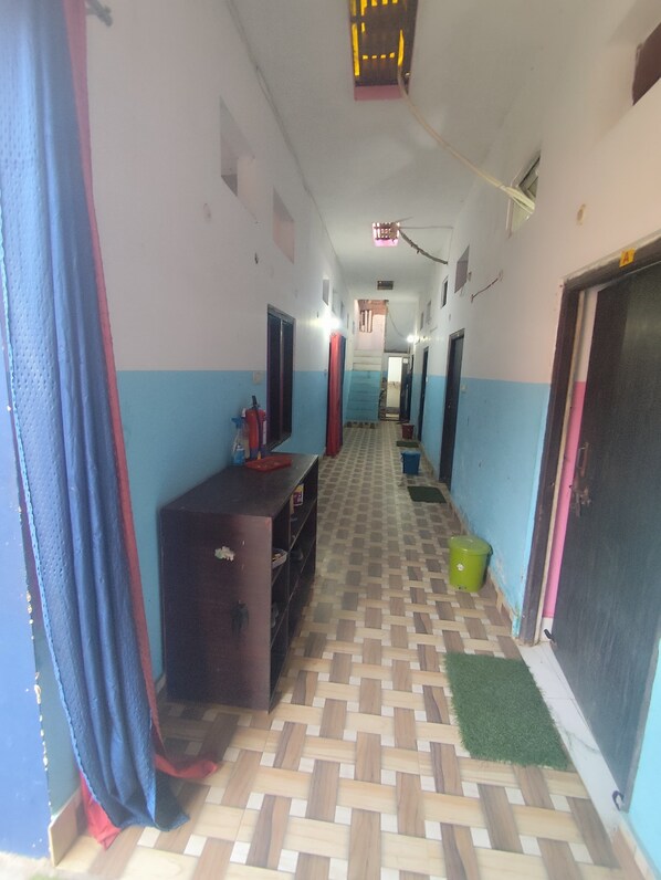 Lobby - Rudrakasha Guest House By GRB (Faizabad)