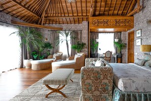 Zimmersafe, individuell dekoriert, individuell eingerichtet