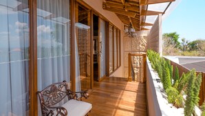 Balcony - Luxurious Arakana Villa with Pool (Jimbaran)