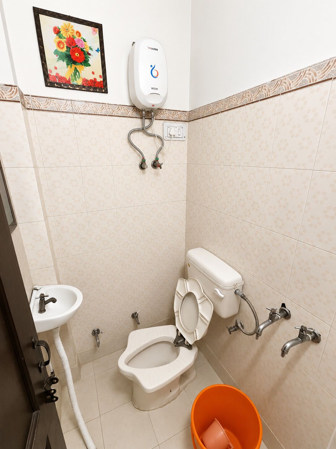 Photo - Shri Sai Guest House - Opp Azadpur Main Mandi