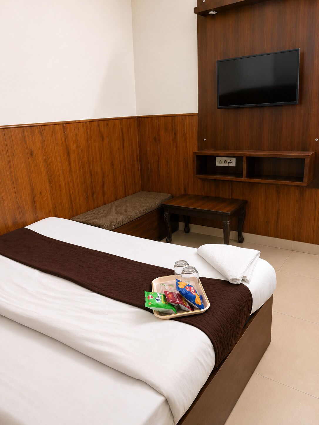 Photo - Shri Sai Guest House - Opp Azadpur Main Mandi